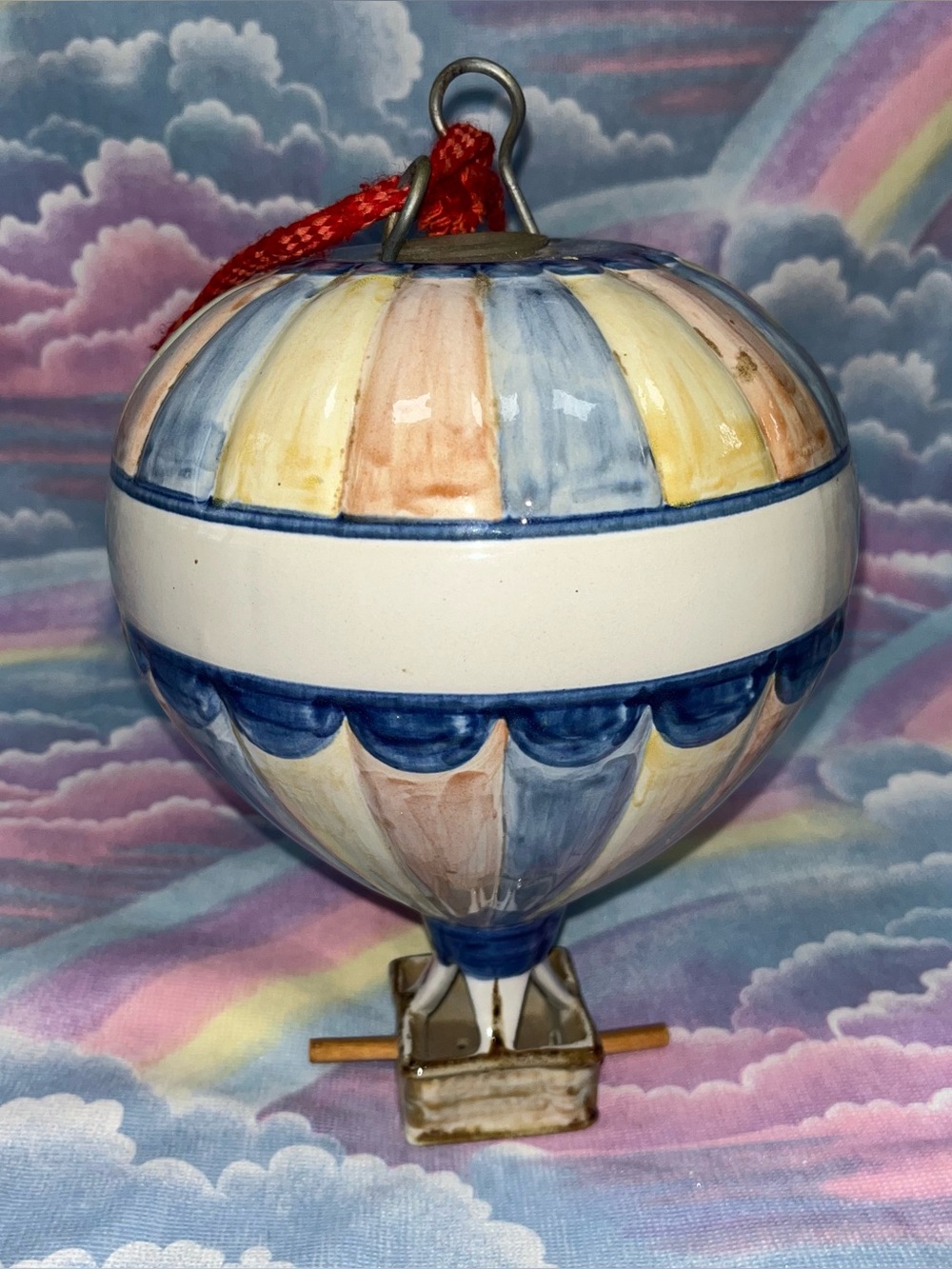 Louisville Stoneware Hot Air Balloon Bird Feeder Handpainted Vintage EUC Blu/Wht